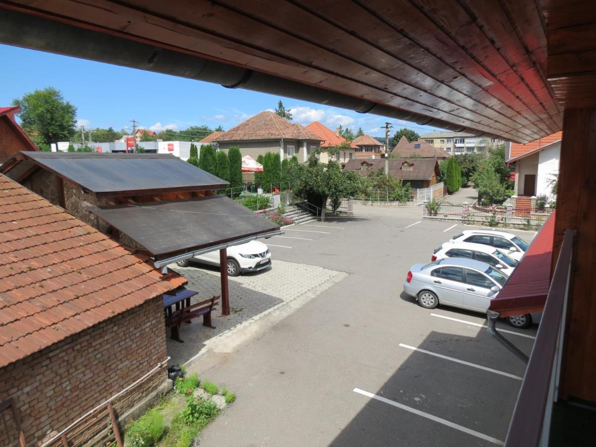 Pensiunea Cetina Brad  Buitenkant foto